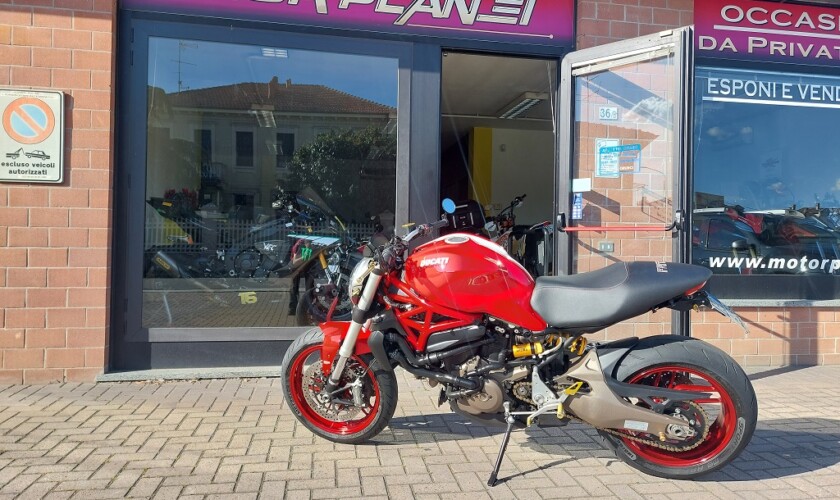 ducati monster 821